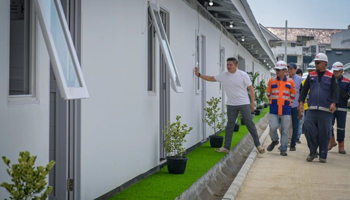 Seskab: Hunian Layak Warga Rel Pasar Senen Dikebut