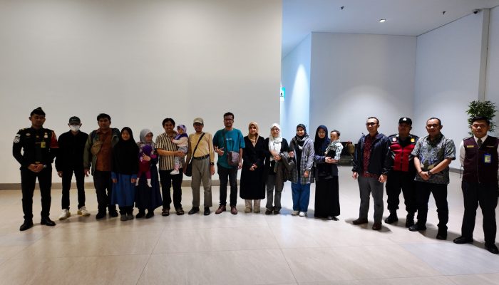 Evakuasi 45 WNI dari Iran Berlanjut Bertahap