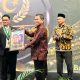 Syaifullah Muhammad Raih KAHMI Award Tunggal atas Dedikasinya Kembangkan Nilam Aceh