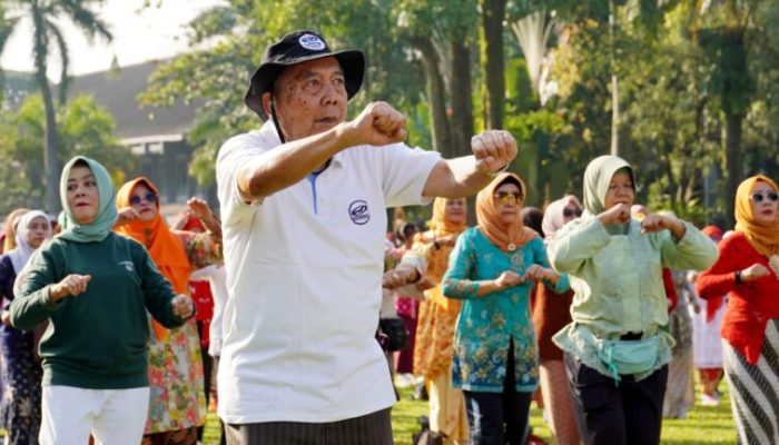 Ratusan Lansia Padati UB, Senam Akbar Jadi Ajang Sehat dan Silaturahmi