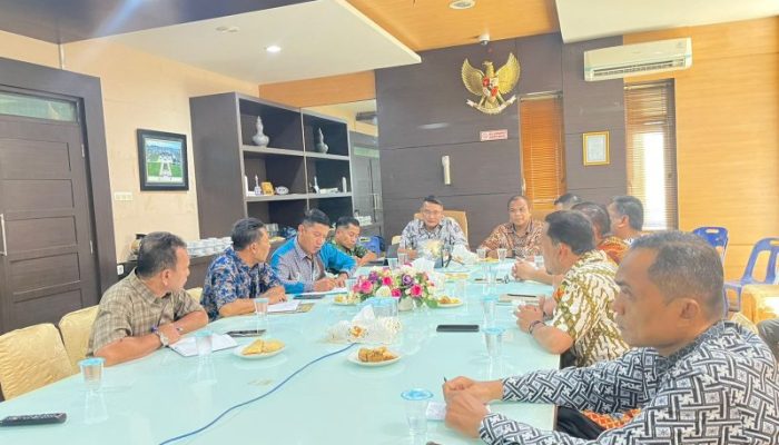 Pemko Banda Aceh Bahas Penataan PKL, Terapkan Tiga Zona