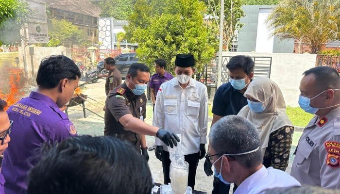 Kejari Aceh Selatan Musnahkan Barang Bukti Narkotika