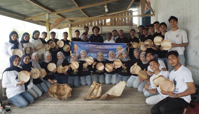 Inspirasi Finalis Agam Inong Aceh Utara dari Pembuatan Piring Situek