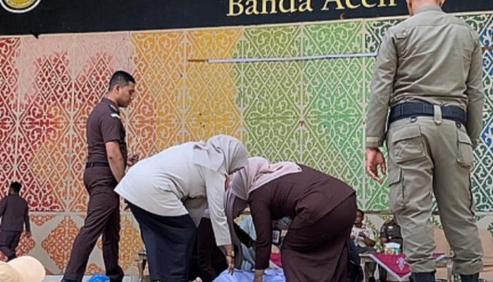 Sembilan Pelanggar Qanun Syariat Dicambuk, Terpidana Perempuan Tumbang