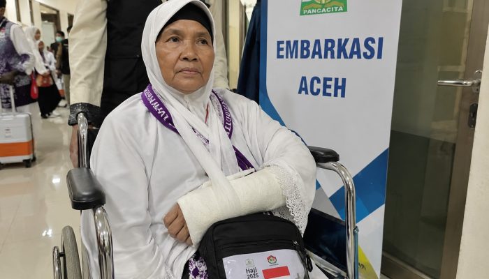 Patah Tangan, Jemaah Haji Aceh Barat Batal Berangkat