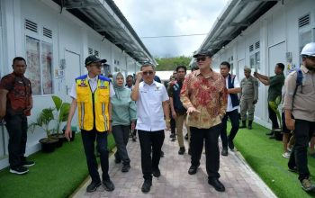 Deputi Kemenko RI Tinjau Huntara di Bener Meriah
