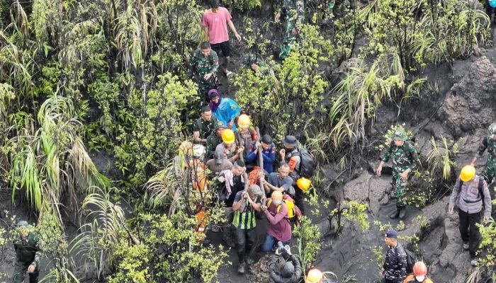 Satu Pendaki Ditemukan Tewas, Dua WNA Masih Hilang