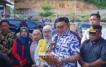 Bupati Salim Fakhry Salurkan Bantuan Korban Kebakaran Kute Bakti