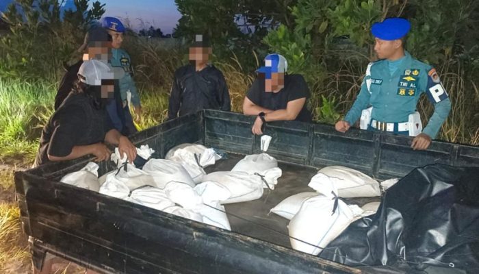 Operasi Dini Hari, TNI AL Gagalkan Penyelundupan Satu Ton Timah