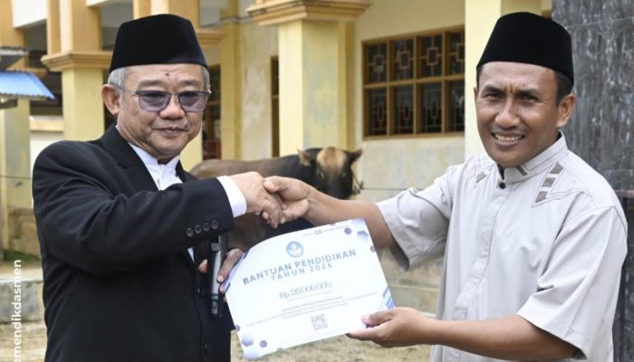 Kemendikdasmen Tebar 159 Hewan Kurban untuk Negeri