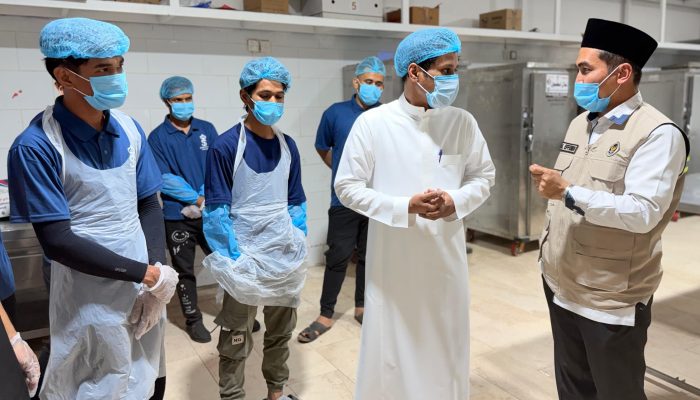 Kemenhaj Tinjau Dapur Konsumsi Jemaah di Madinah