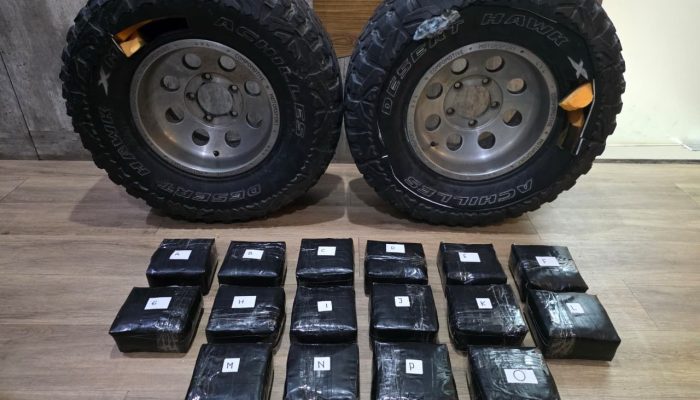 Polisi Gagalkan Peredaran 16 Kilogram Sabu Disembunyikan di Ban Mobil