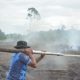 Satu Ton Garam Ditabur di Langit Aceh Barat Atasi Karhutla