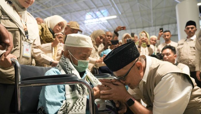 Menhaj Lepas Kloter Perdana Jemaah Haji Pulang