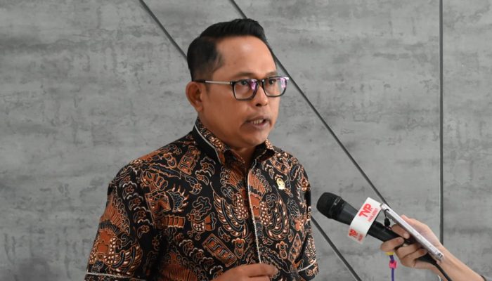 DPR Desak Kemhan Hentikan Sementara Latsarmil Kopdes