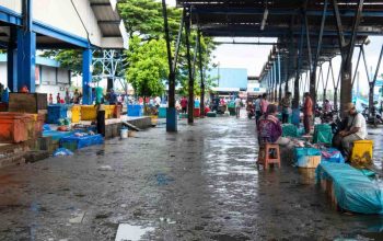 Cuaca Buruk Picu Kenaikan Harga Ikan di Lampulo