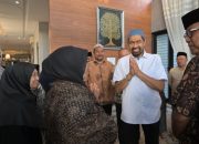 Gubernur Aceh Takziah ke Rumah Duka Zaini Abdullah