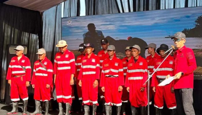 Bupati Aceh Barat Kukuhkan Pasukan Merah