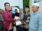 Pemkab Bener Meriah Serahkan Sertifikat Tanah Wakaf