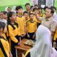 Prabowo Tinjau Program Makan Bergizi Gratis di SMPN 111 Jakarta