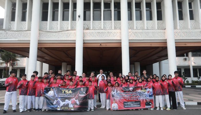 Sekda Aceh Lepas 43 Atlet TSA ke Kejurnas