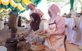 Aceh Besar Lestarikan Tradisi Bubur Asyura dan Toet Apam