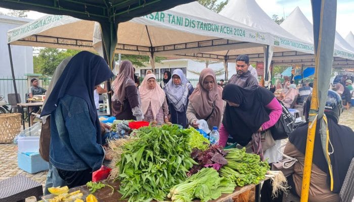 Pasar Tani Aceh 2026 Diserbu Warga, UMKM Diminta Terus Berinovasi