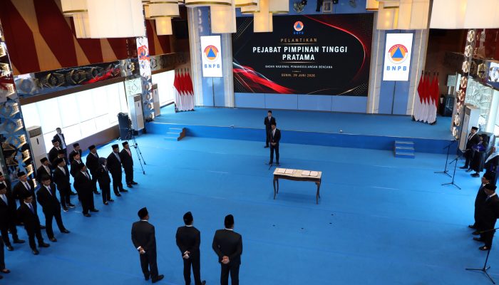 BNPB Lantik Tiga Pejabat Tinggi Perkuat Penanggulangan Bencana Nasional
