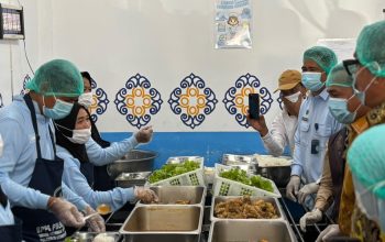 Menteri Wihaji Tinjau Dapur MBG, Pastikan Gizi Tepat Sasaran