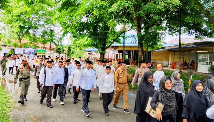 Ribuan Warga Simeulue Meriahkan Pawai Ta’aruf Tahun Baru Islam