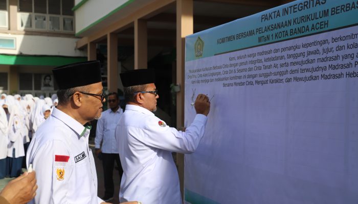 Kakanwil dan Sekda Aceh Tinjau MATAMUDA Ramah Anak Madrasah