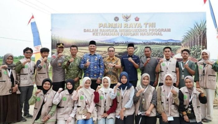 Bupati Armia Pimpin Panen Raya Pascabencana