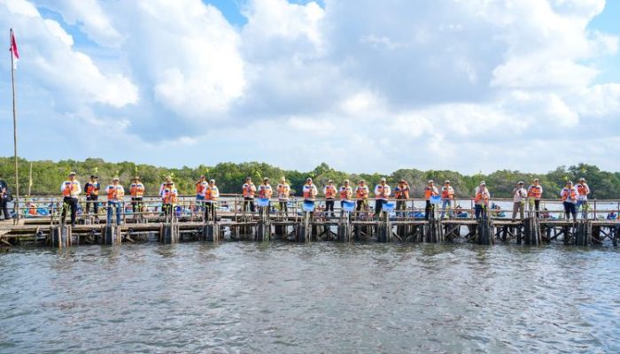 Kemenhut Perkuat Komitmen Jaga Kelestarian Mangrove Nasional