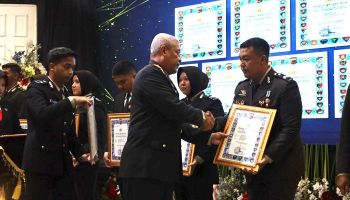 Dua Personel Humas Polda Aceh Raih Penghargaan Dedikasi Bhayangkara