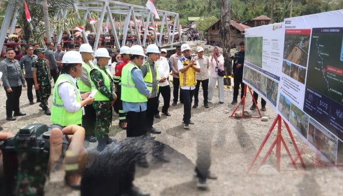 Wapres Tinjau Pemulihan Infrastruktur Pascabencana di Tiga Kabupaten