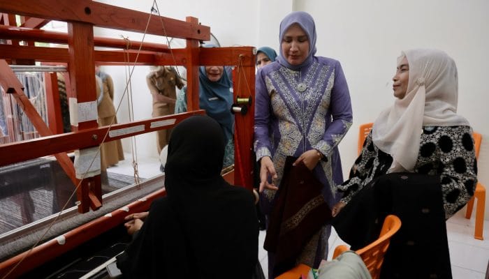 Dekranasda Aceh Dorong Generasi Muda Lestarikan Tenun Songket