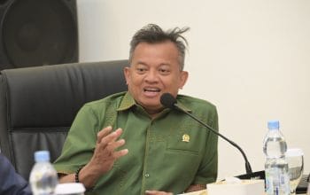 Mulyadi Minta Bea Cukai Gali Sumber Penerimaan Lain