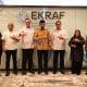 Bupati Al-Farlaky Dorong Tenun dan Tikar Aceh Timur Naik Kelas