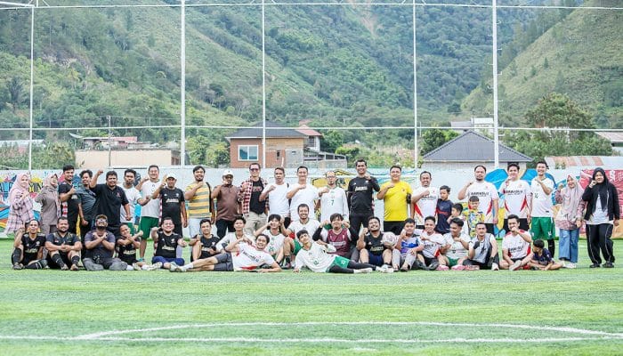 Semangat Merdeka, Tiga Bawaslu Daerah Adu Skill di Lapangan Minisoccer