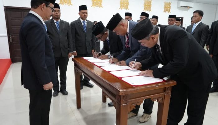 Kakanwil Kemenkum Aceh Lantik Anggota MPDN Tiga Wilayah