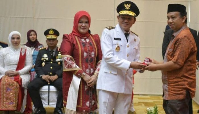 Pemerintah Aceh Beri Penghargaan kepada Keluarga Pahlawan
