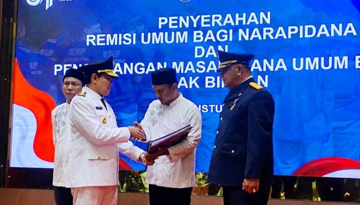 Wagub Aceh Serahkan SK Remisi kepada 4.833 Warga Binaan
