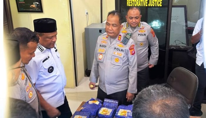 Polres Bireuen Gagalkan Peredaran 10 Kilogram Sabu, Dua Tersangka Ditahan