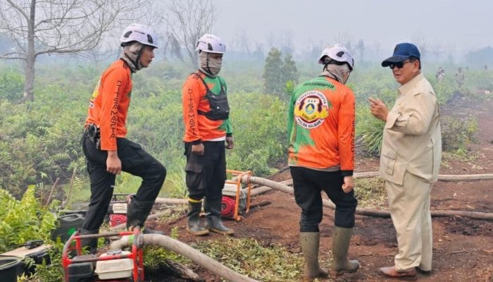 Prabowo Perintahkan Tambahan Helikopter Hadapi Karhutla Kalimantan