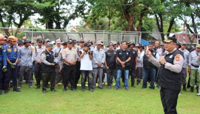 Keamanan Gampong Diperkuat, Kapolres Dorong Warga Gunakan Super App