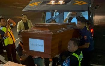 Empat Jenazah Korban KM Mutiara Sentosa Diserahkan Kepada Keluarga