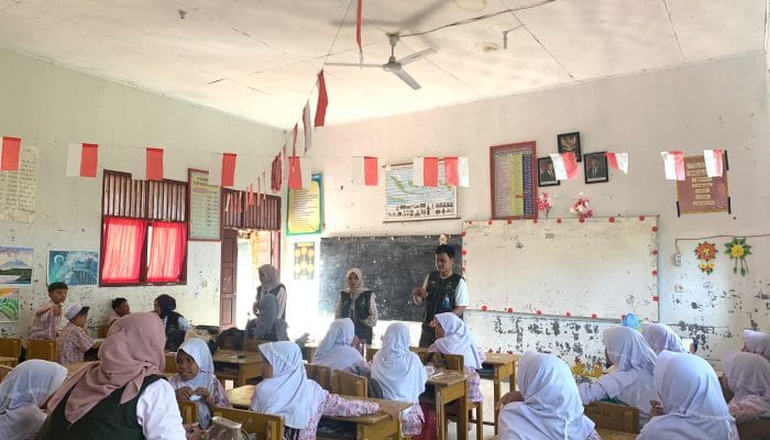 Mahasiswa KKN Unimal Kenalkan Bahasa Inggris Dasar