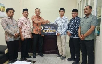 BAS Salurkan Zakat Rp400 Juta ke Baitul Mal Aceh Besar