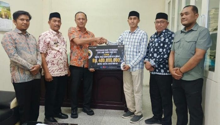BAS Salurkan Zakat Rp400 Juta ke Baitul Mal Aceh Besar