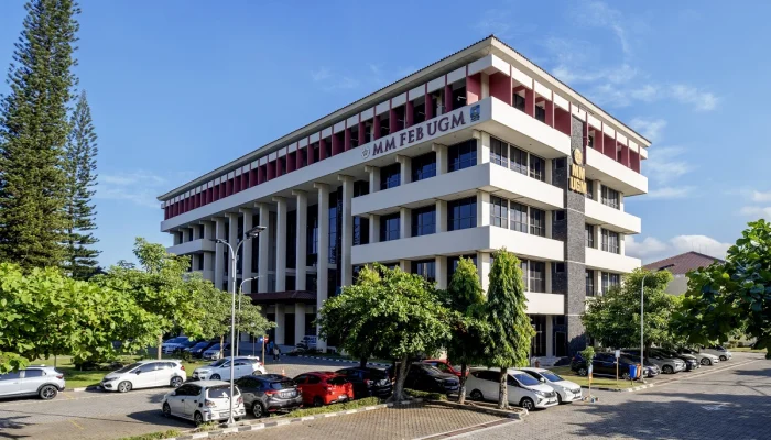 MM FEB UGM Naik Peringkat MBA Dunia dan Asia